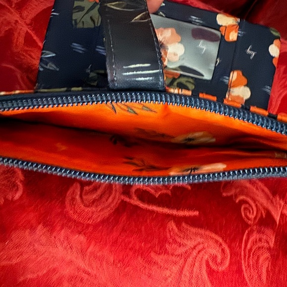 LUG TRAM  Women’s Wallet Florals 7”x3.5” Good Condition - Picture 5 of 12